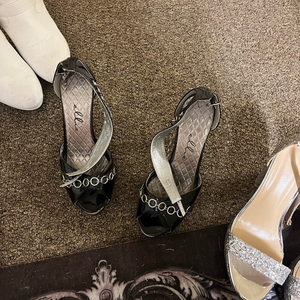 High heels - Picture 6 of 11